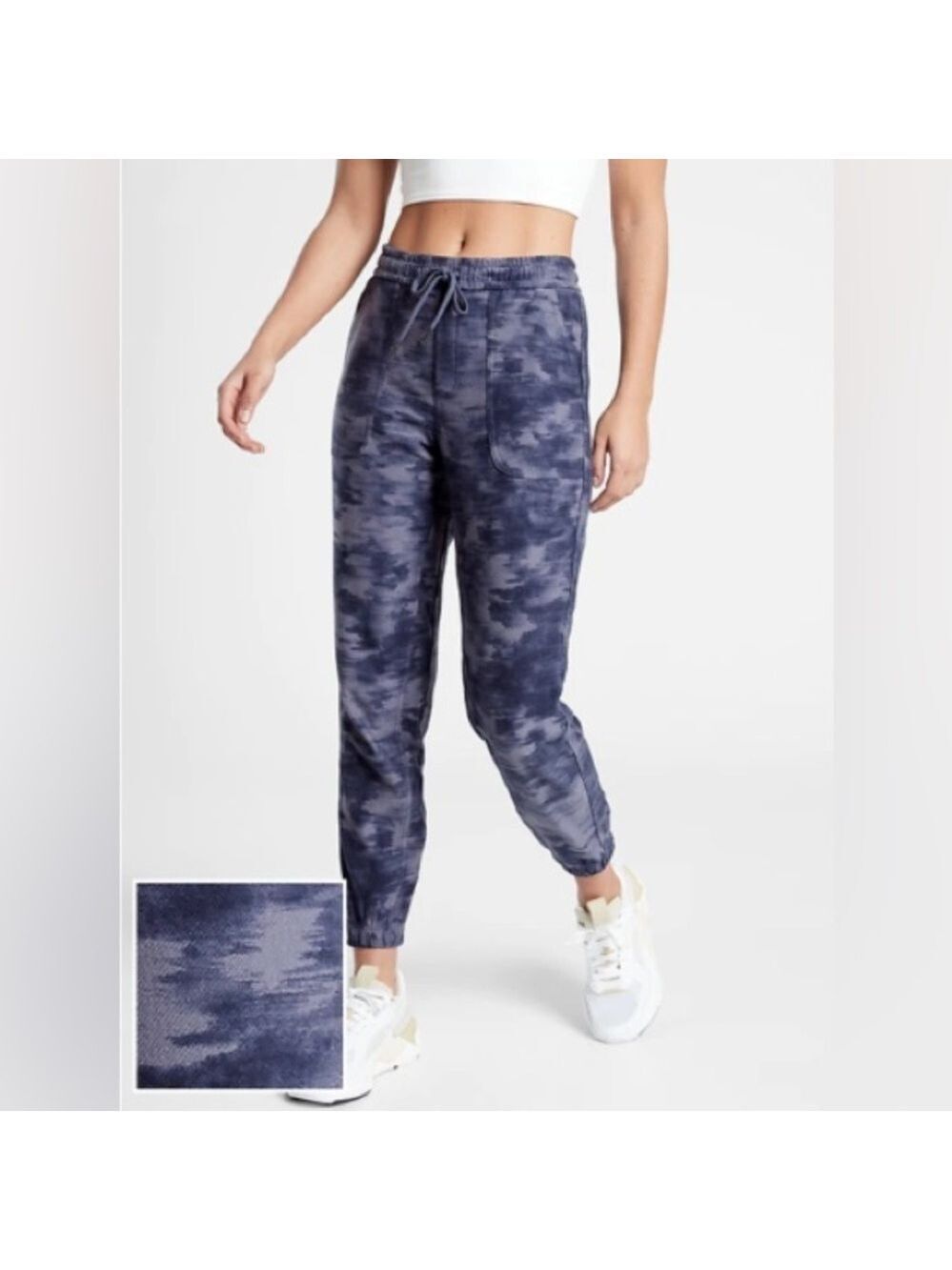 Athleta Farallon Printed Jogger in Medieval Violet - Size 2